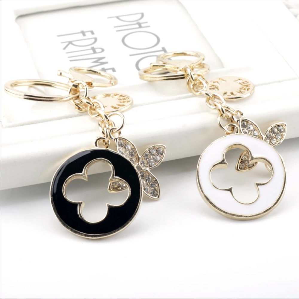 Cute keychain for purse or keys!! Brand new!